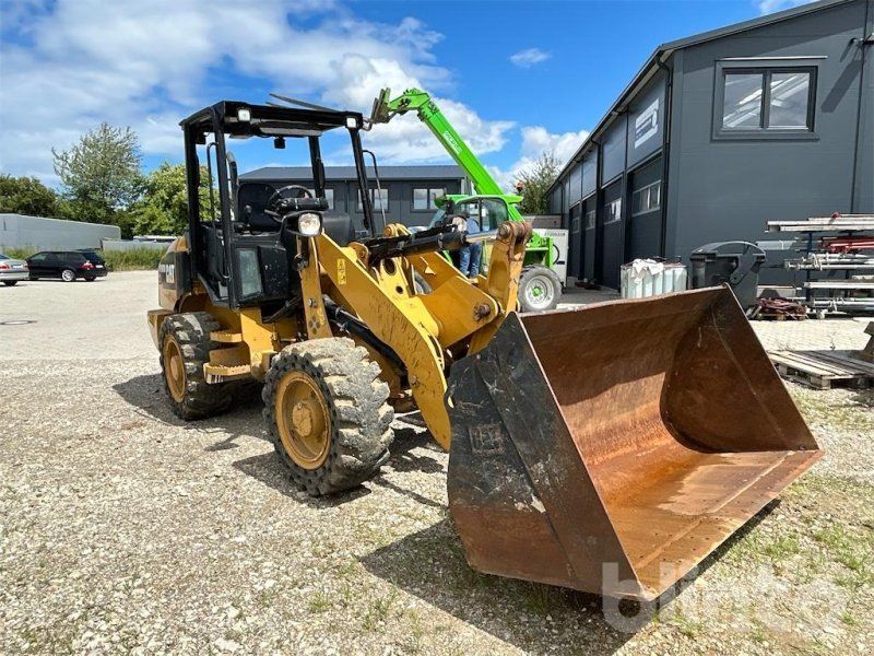 Caterpillar 907M