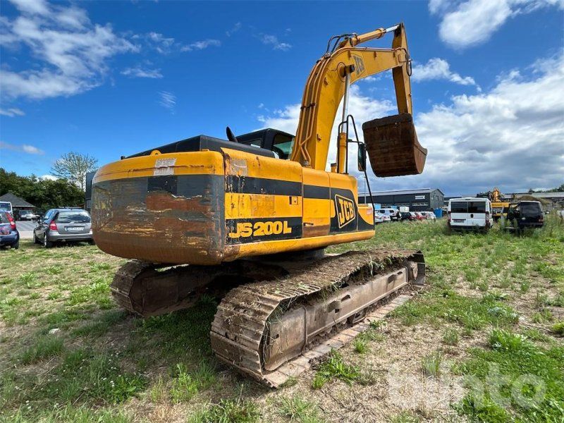 JCB JS 200 L