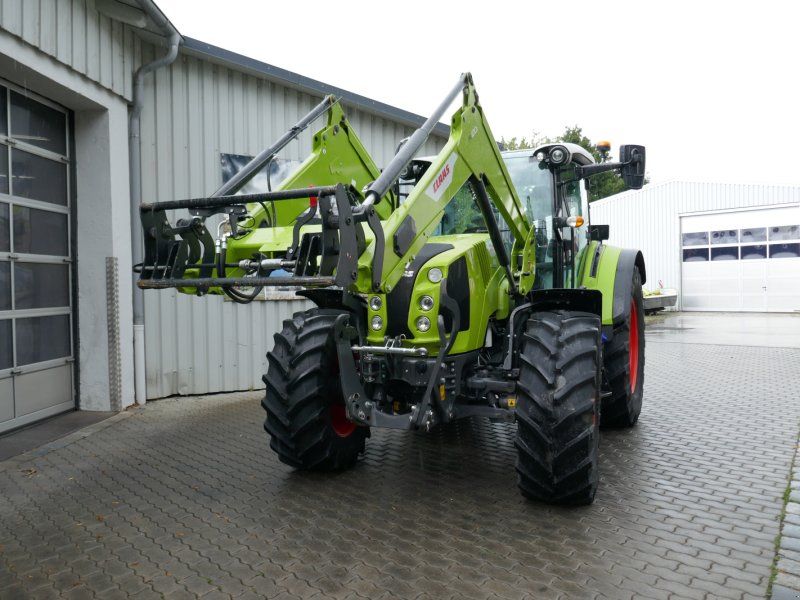 Claas ARION 470 CIS