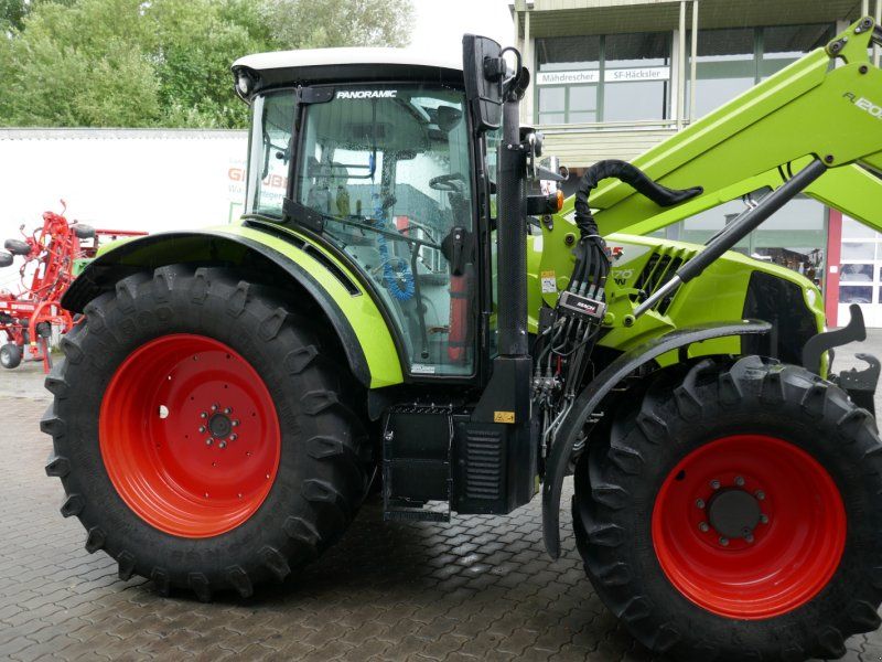 Claas ARION 470 CIS