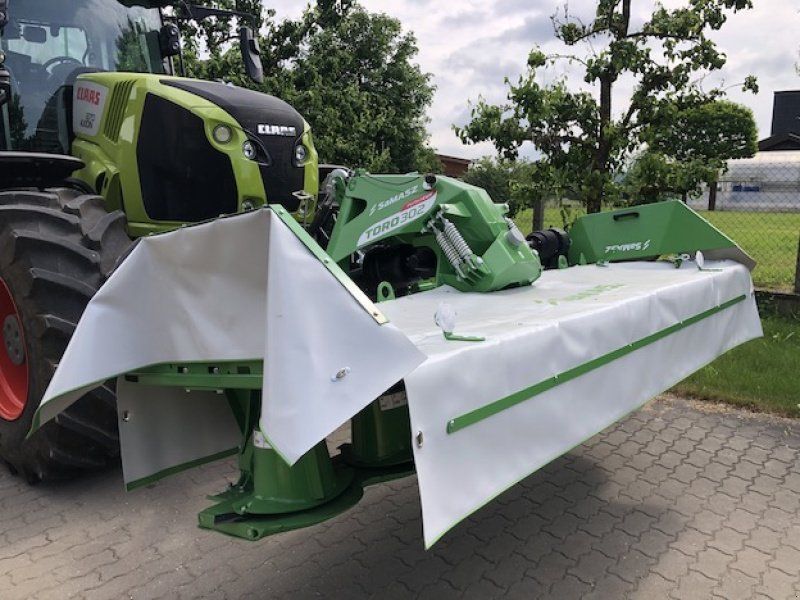 Samasz KDD912H + Toro 302 Mähkombination