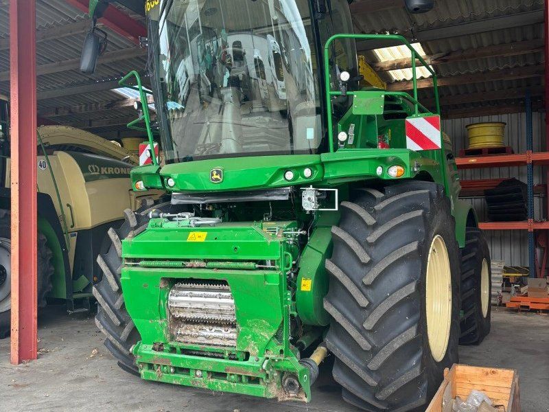 John Deere 8600