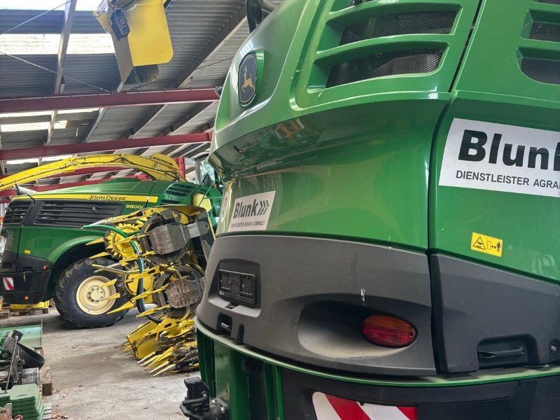 John Deere 8600