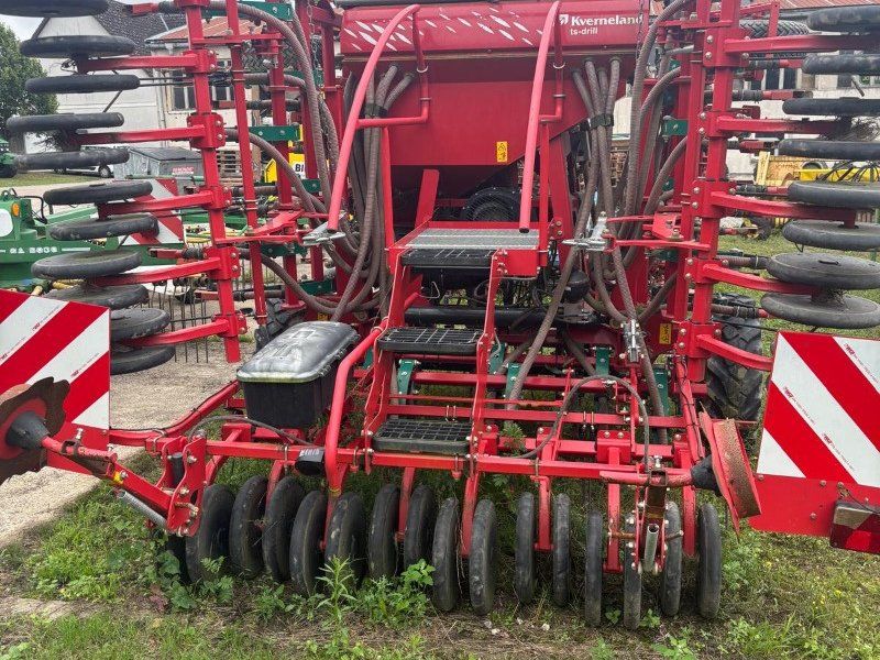 Kverneland TS Drill