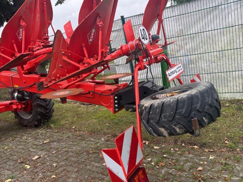Kuhn Challenger 8 EH 5+3
