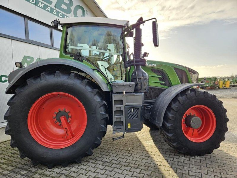 Fendt 828 VARIO PROFI PLUS