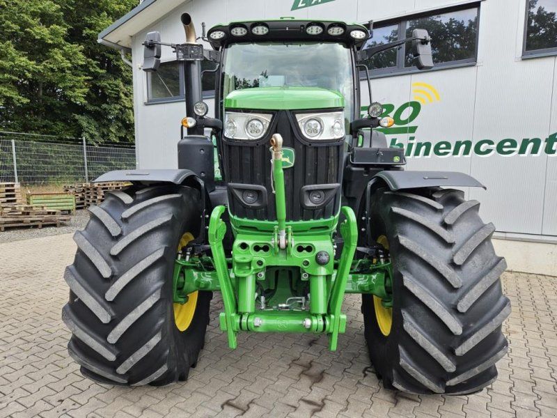 John Deere 6R195