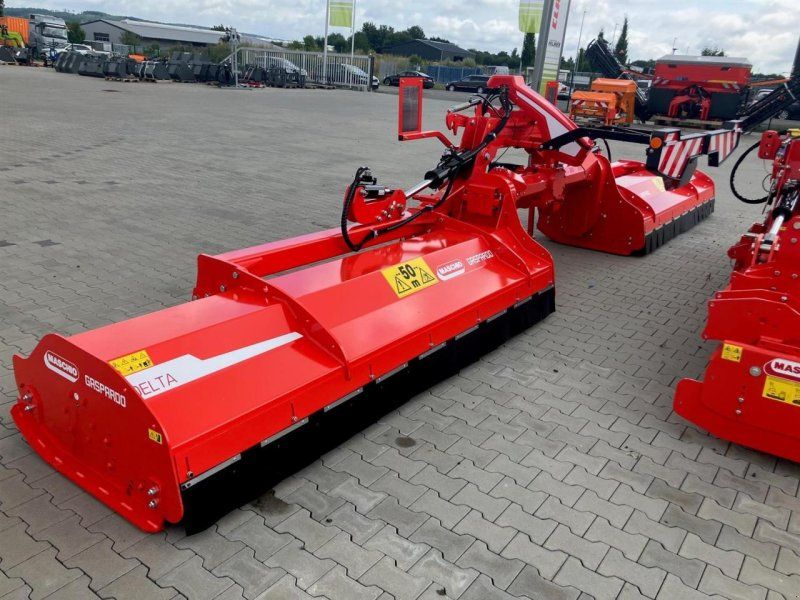 Maschio Delta 8300 mit Walzen