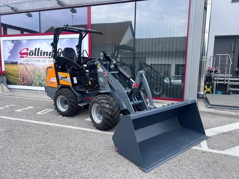 Giant G2300 HD Agri Line