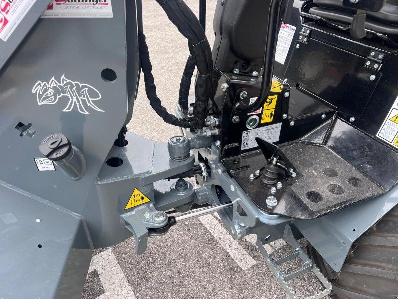 Giant G2300 HD Agri Line