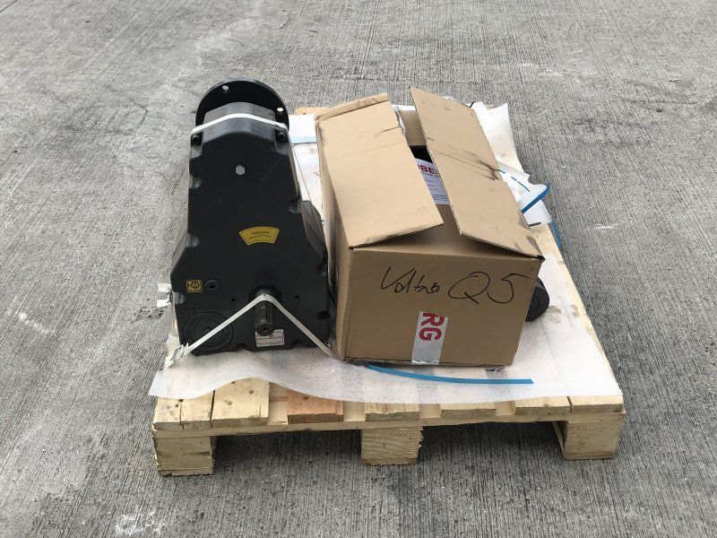Zuidberg Frontzapfwelle passend zu Valtra Q305
