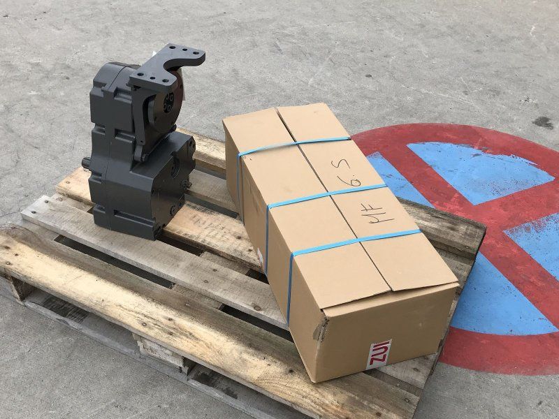 Zuidberg Frontzapfwelle zum MF 6S Efficient + Exclusive