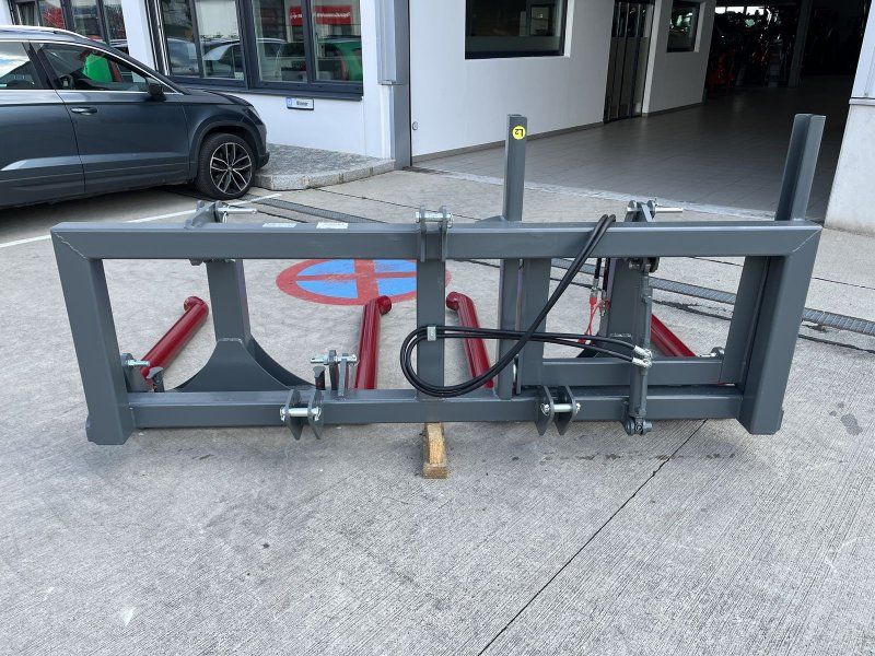 Doppeltransportrahmen mit Ballenträger hydr.