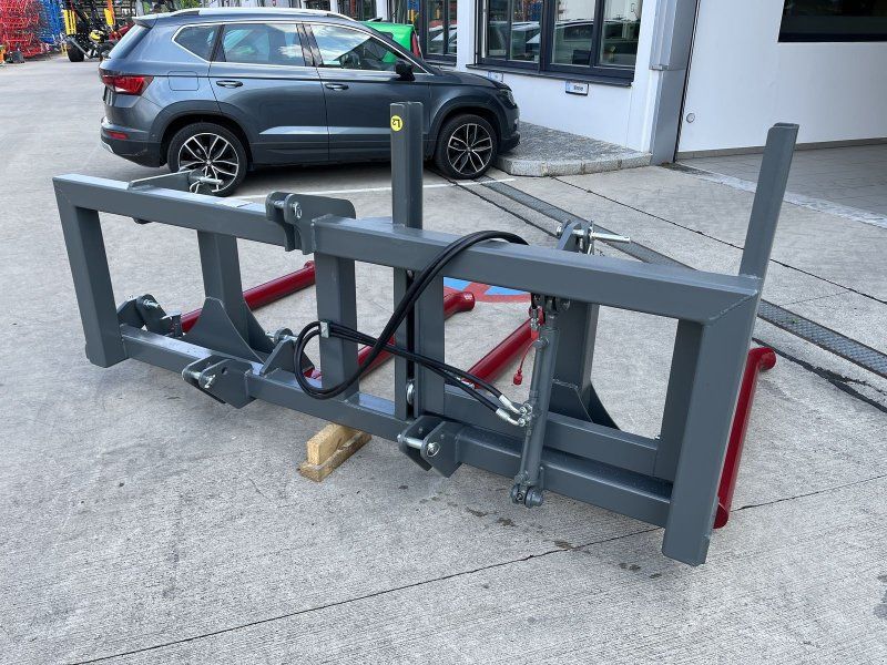 Doppeltransportrahmen mit Ballenträger hydr.