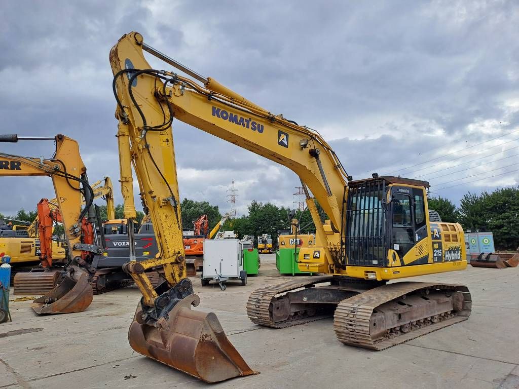 Komatsu HB215LC-2