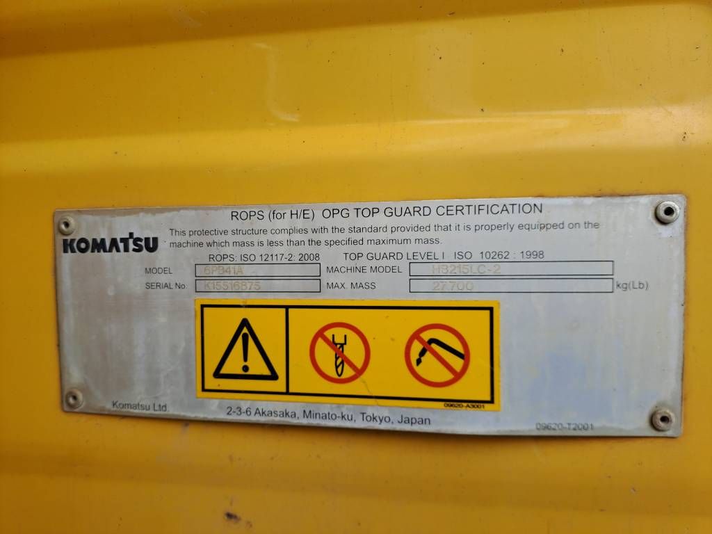 Komatsu HB215LC-2