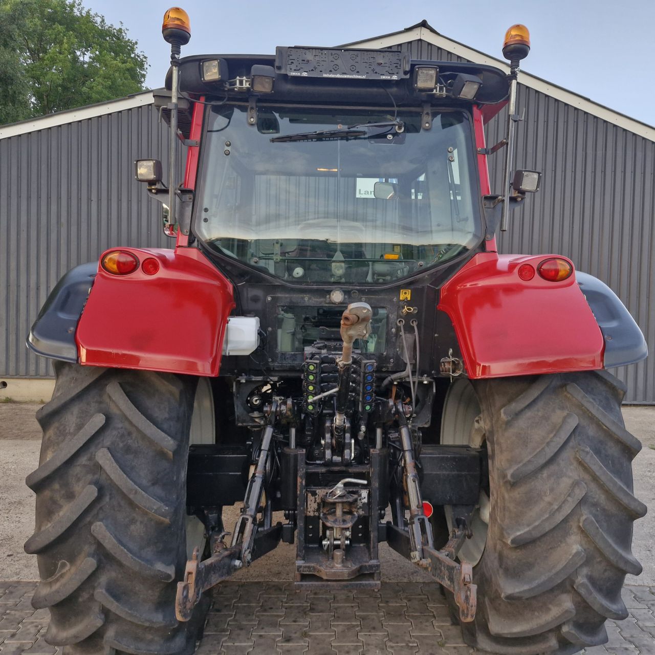 Valtra N142 H5