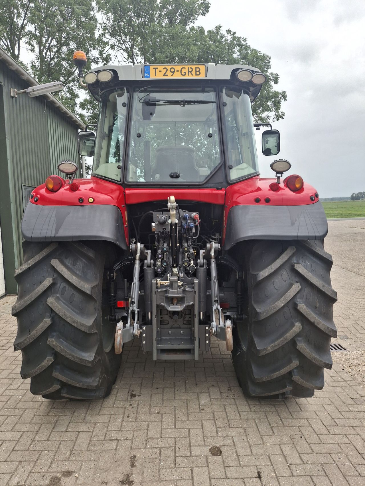 Massey Ferguson 6714S Dyna-6