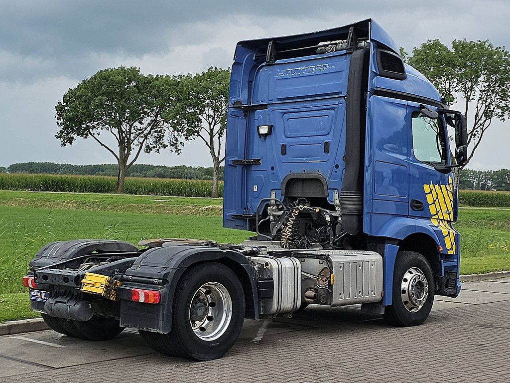 MERCEDES-BENZ ACTROS 1843
