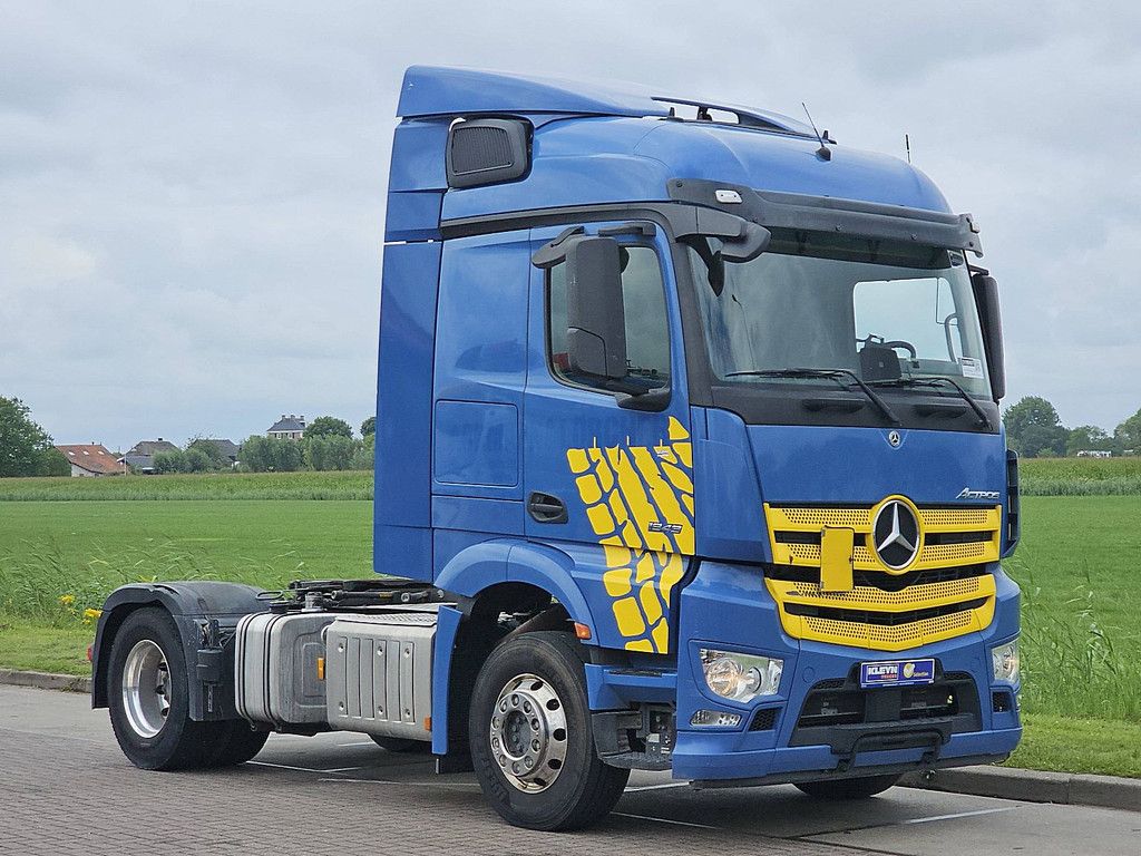 MERCEDES-BENZ ACTROS 1843