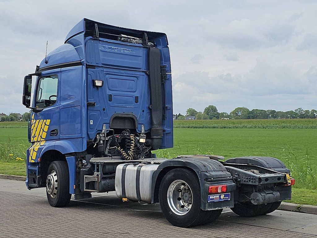 MERCEDES-BENZ ACTROS 1843