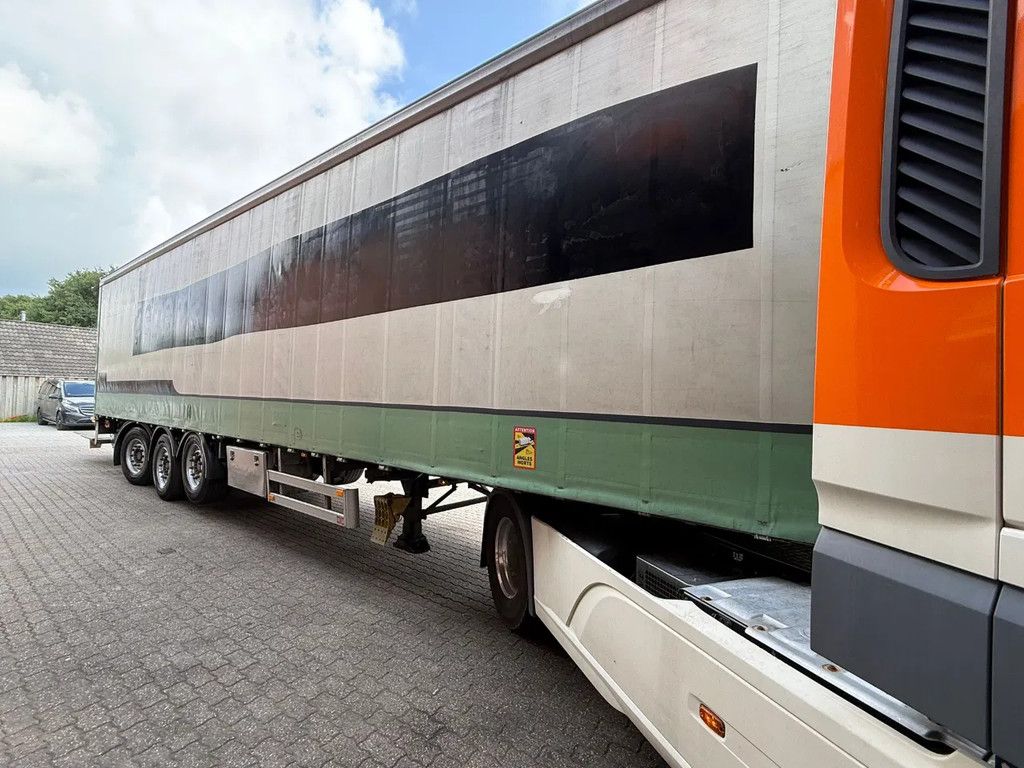 Pacton 3AS Stuuras/Lenkachse 2.500 Laadklep/LBW Hardhouten vloer