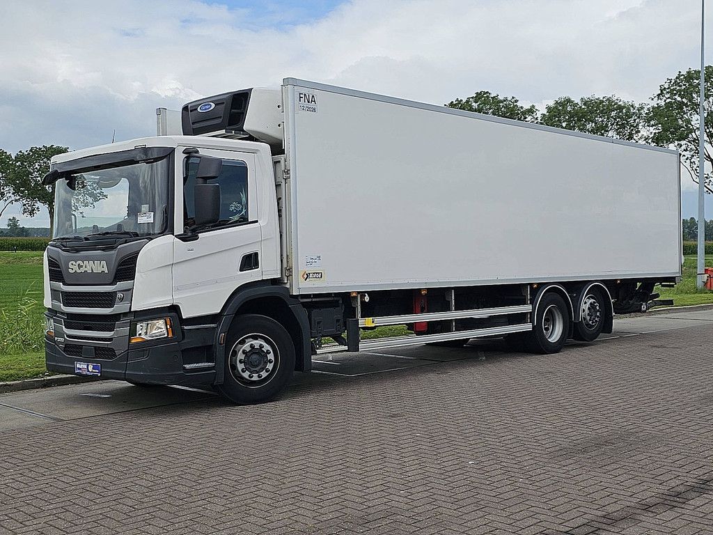 SCANIA P320 carrier d+e,6x2*4