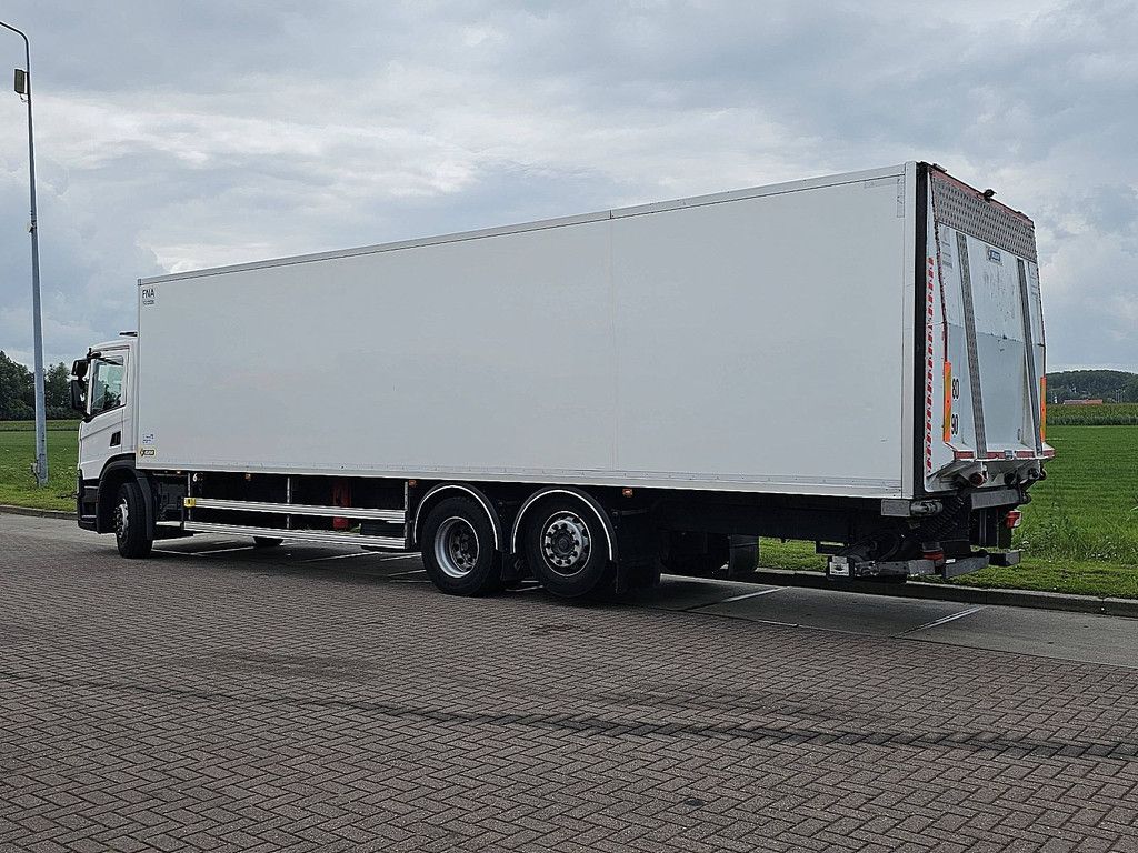 SCANIA P320 carrier d+e,6x2*4