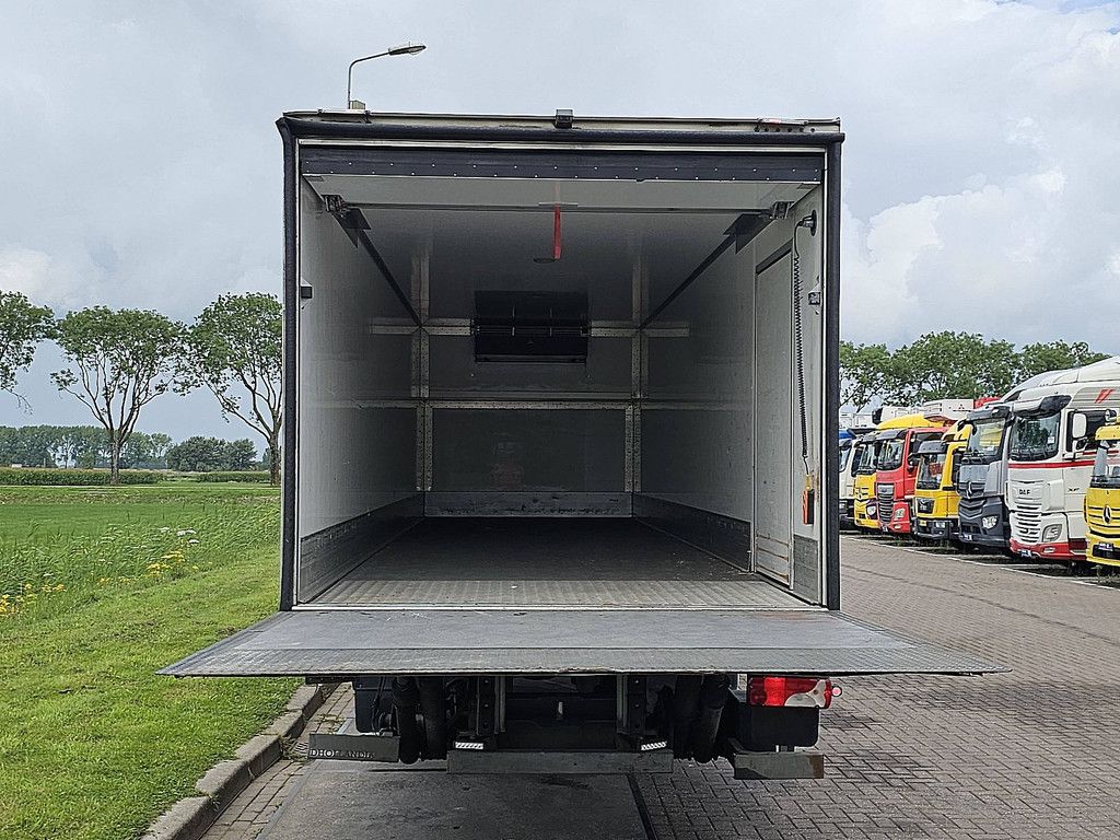 SCANIA P320 carrier d+e,6x2*4