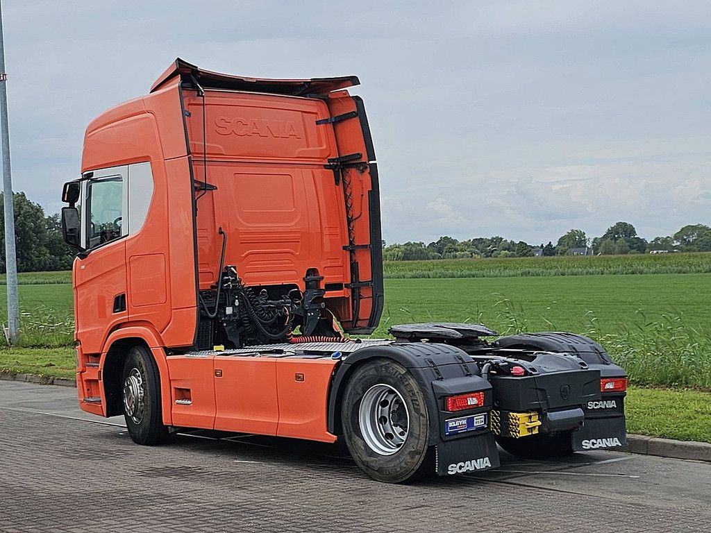 SCANIA R450