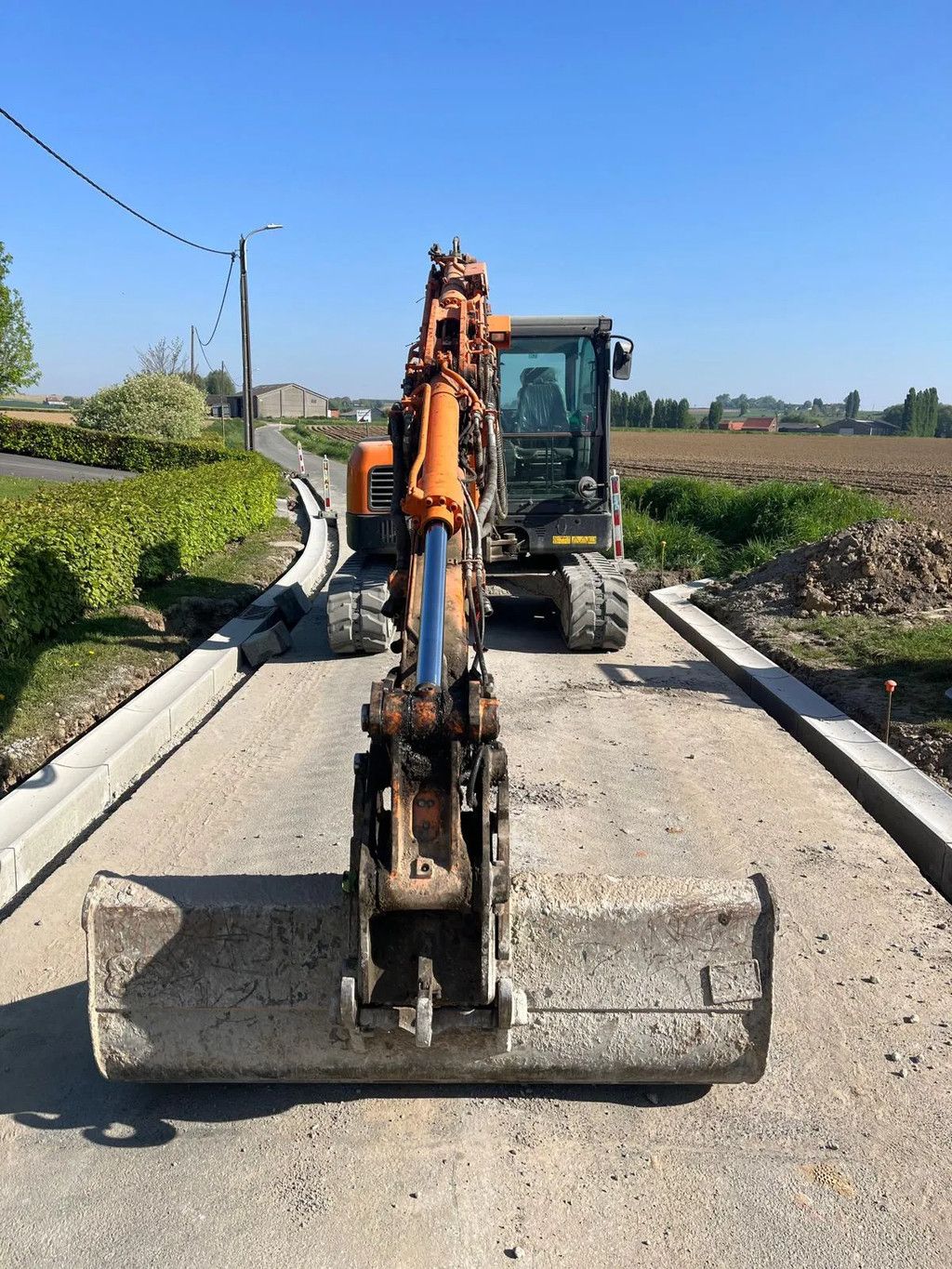 Doosan DX85R-3