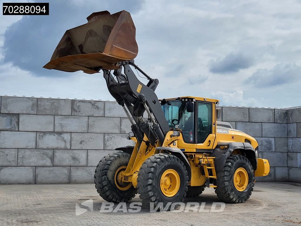 Volvo L120 H CDC - 3TH VALVE - QUICK COUPLER