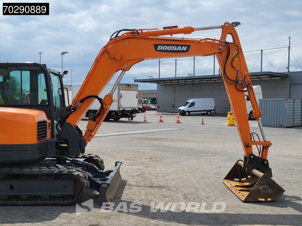 Doosan DX85 R-3 A/C - 3 BUCKETS