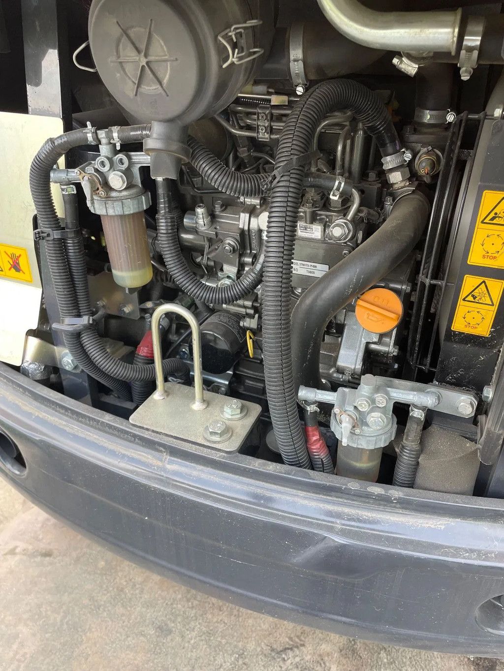 Hitachi 19U graafmachine bouwjaar 2022 met slechts 487 uur