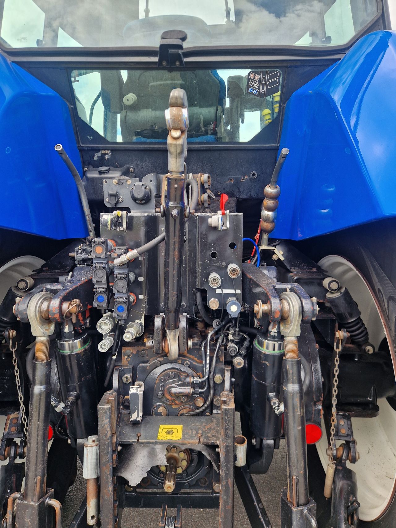 New holland t7550 / case cvx 195