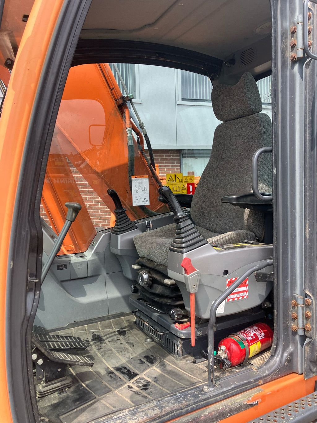 Doosan DX140 LC Rupsgraafmachine