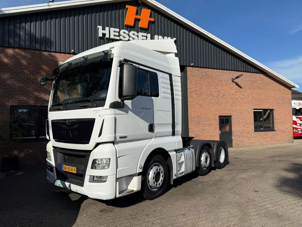 MAN TGX 26.440 6X2 voorloopas NL Truck APK 08/2025