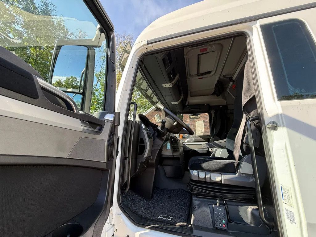 MAN TGX 26.440 6X2 voorloopas NL Truck APK 08/2025