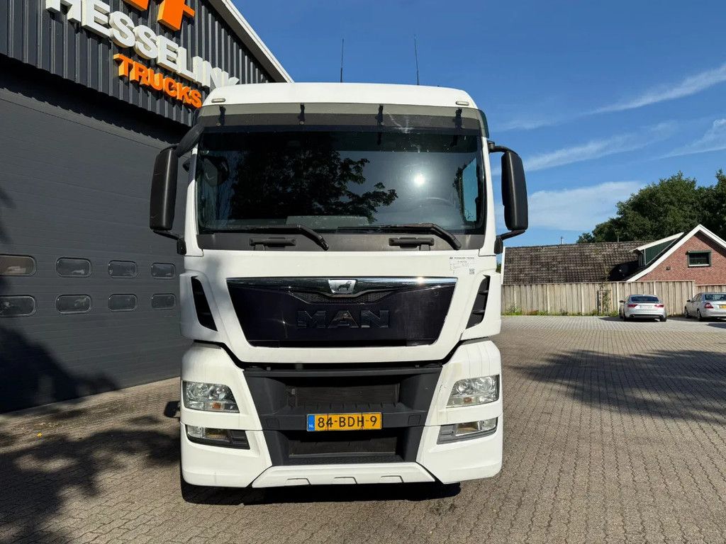 MAN TGX 26.440 6X2 voorloopas NL Truck APK 08/2025