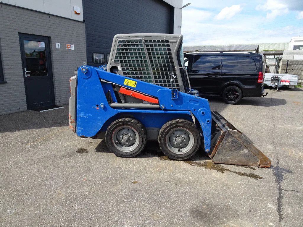 Bobcat S100