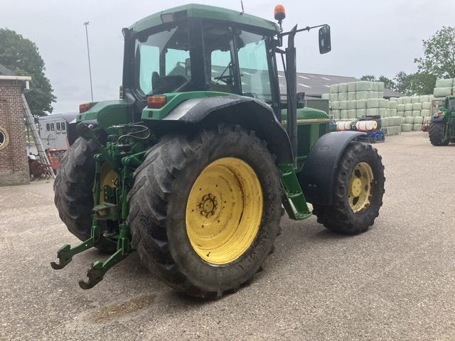John deere 6900
