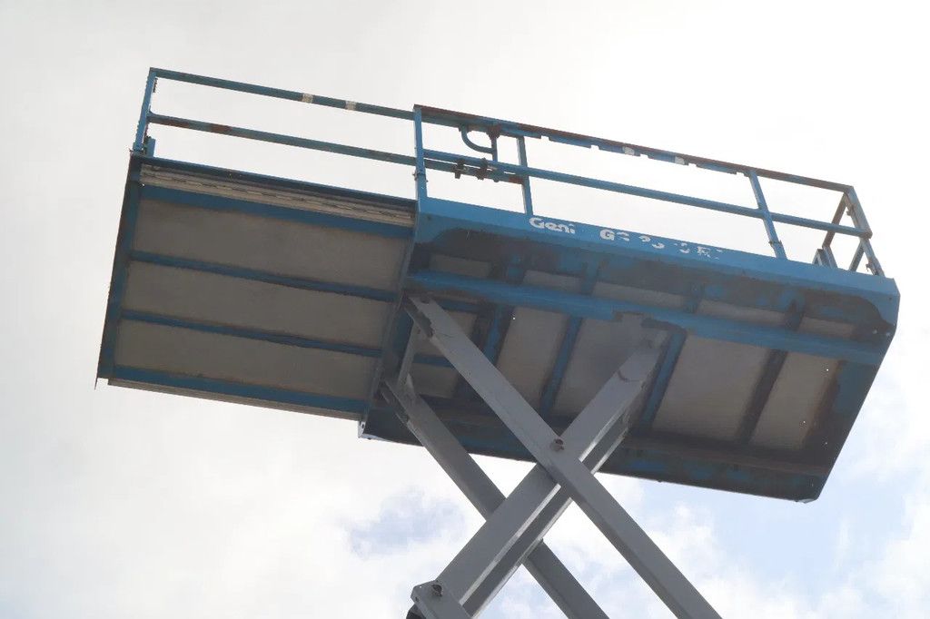 Genie GS-3369 RT | 12 METER | 454 kg