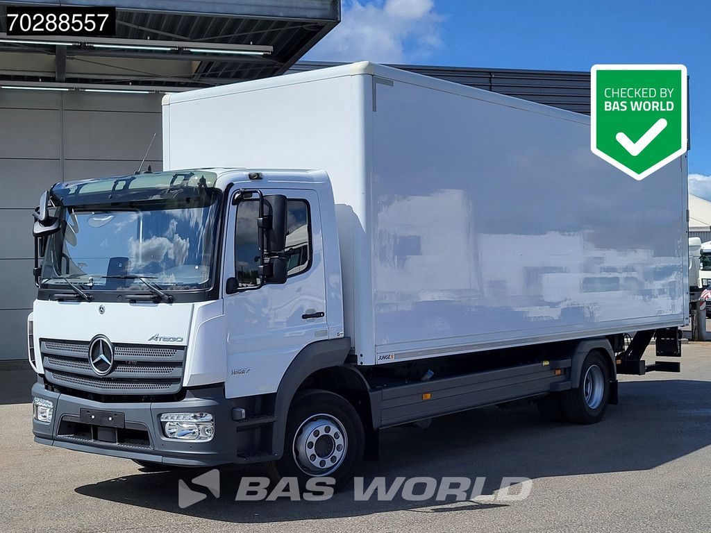 Mercedes Atego 1527 4X2 15tonner LOW Mileage! 1500kg Ladebordwand Automatic Euro 6