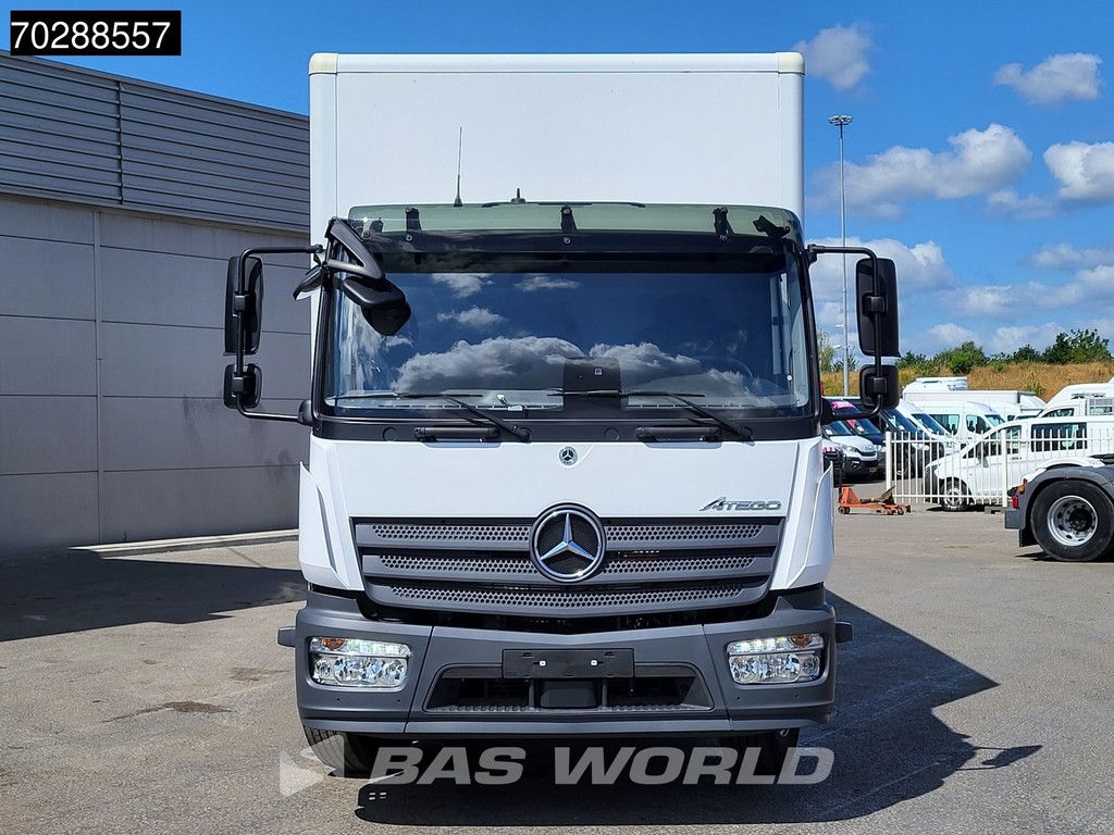 Mercedes Atego 1527 4X2 15tonner LOW Mileage! 1500kg Ladebordwand Automatic Euro 6