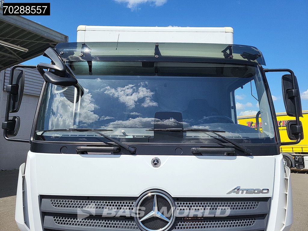 Mercedes Atego 1527 4X2 15tonner LOW Mileage! 1500kg Ladebordwand Automatic Euro 6