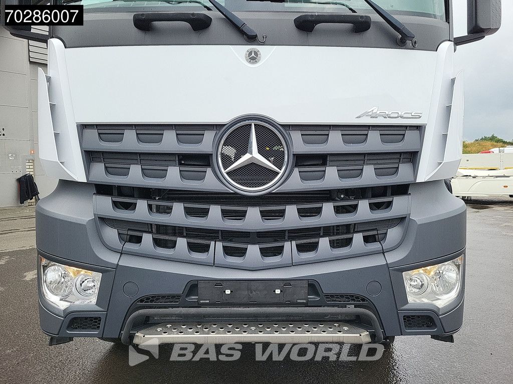 Mercedes Arocs 3342 6X4 NEW 6x4 chassis Big-Axle Automatic Steel suspension Euro 3