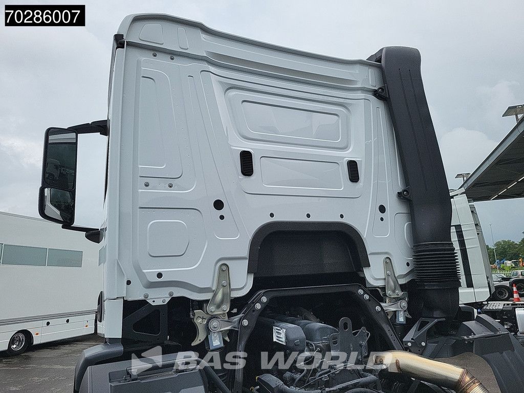 Mercedes Arocs 3342 6X4 NEW 6x4 chassis Big-Axle Automatic Steel suspension Euro 3