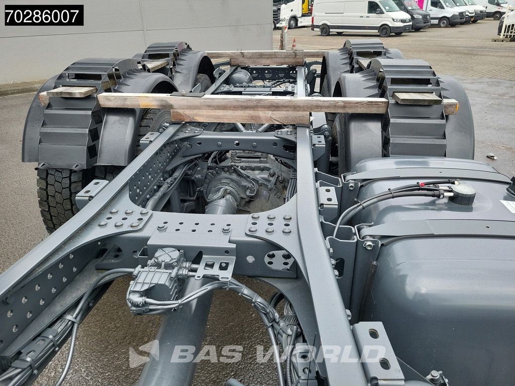 Mercedes Arocs 3342 6X4 NEW 6x4 chassis Big-Axle Automatic Steel suspension Euro 3