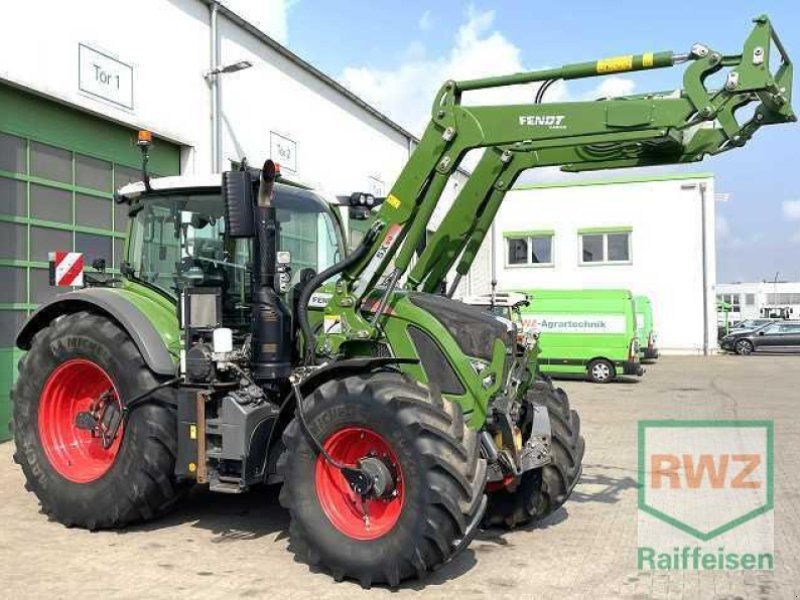 Fendt 724 Vario S4 Profi Plus
