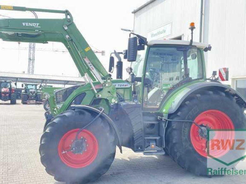 Fendt 724 Vario S4 Profi Plus